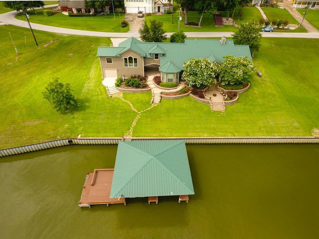 30 Lakeway Drive - Photo 1