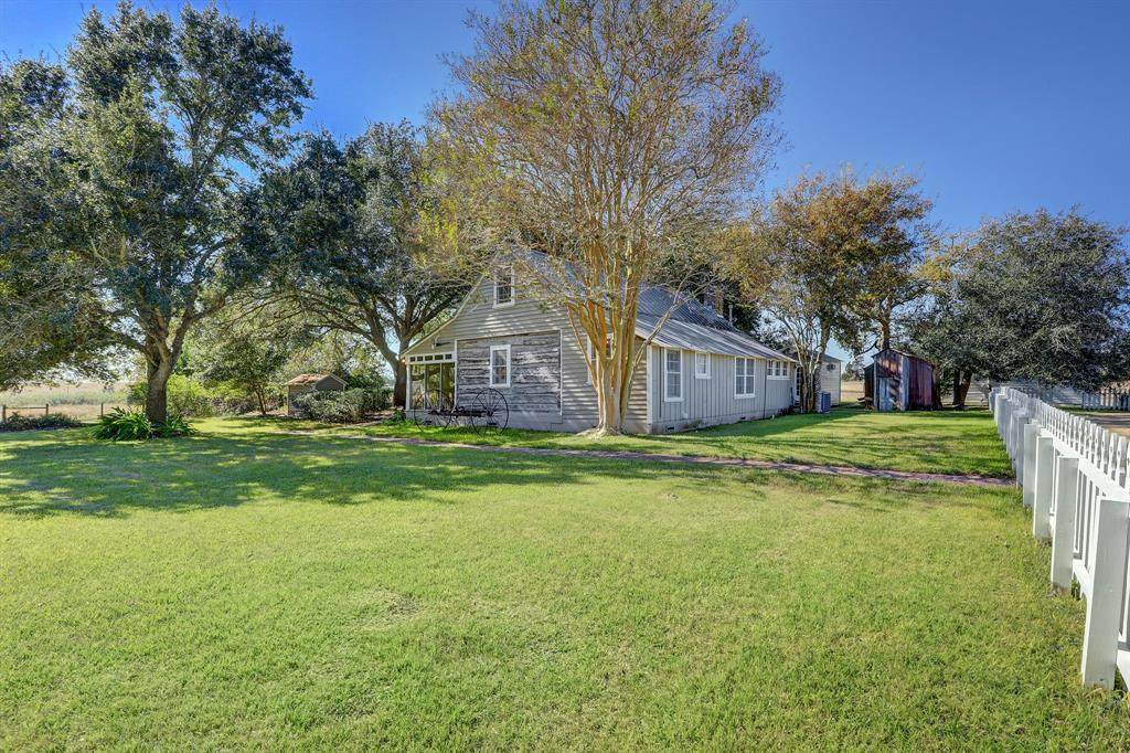 1537 Kramr Road - Photo 1 1537 Kramr Road - Photo 1