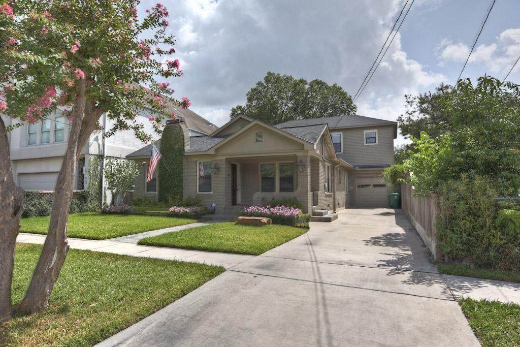 2205 Brun Street - Photo 1