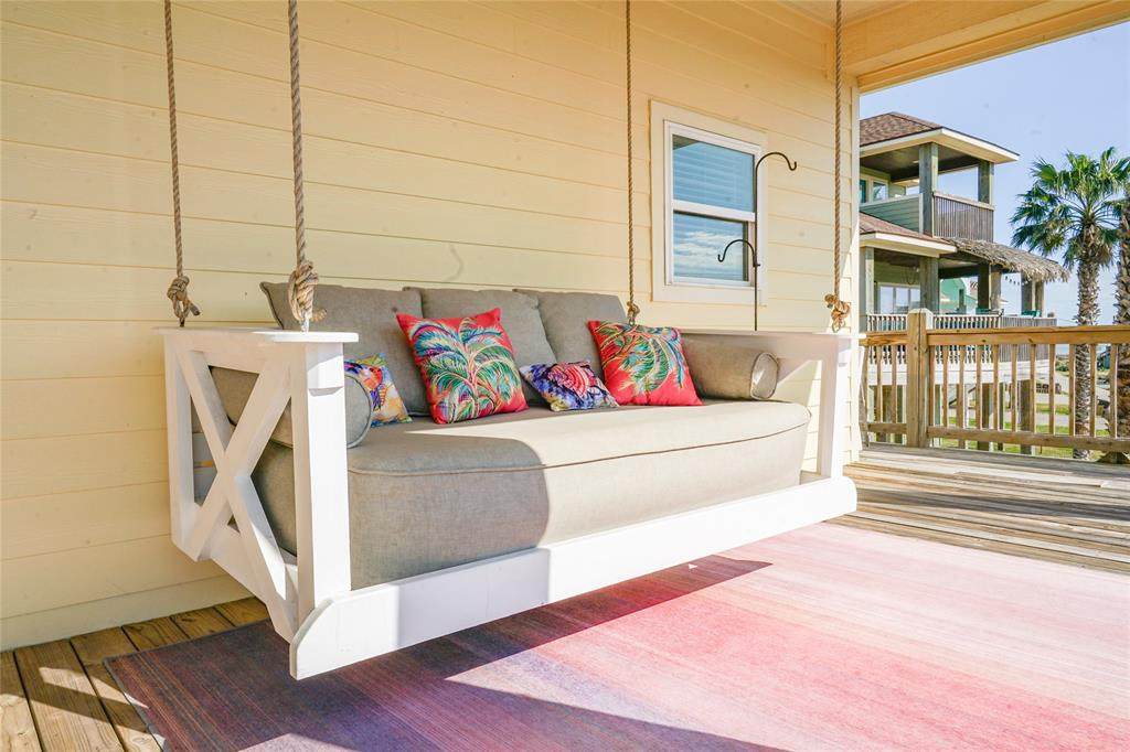 978 Redfish Street - Photo 1