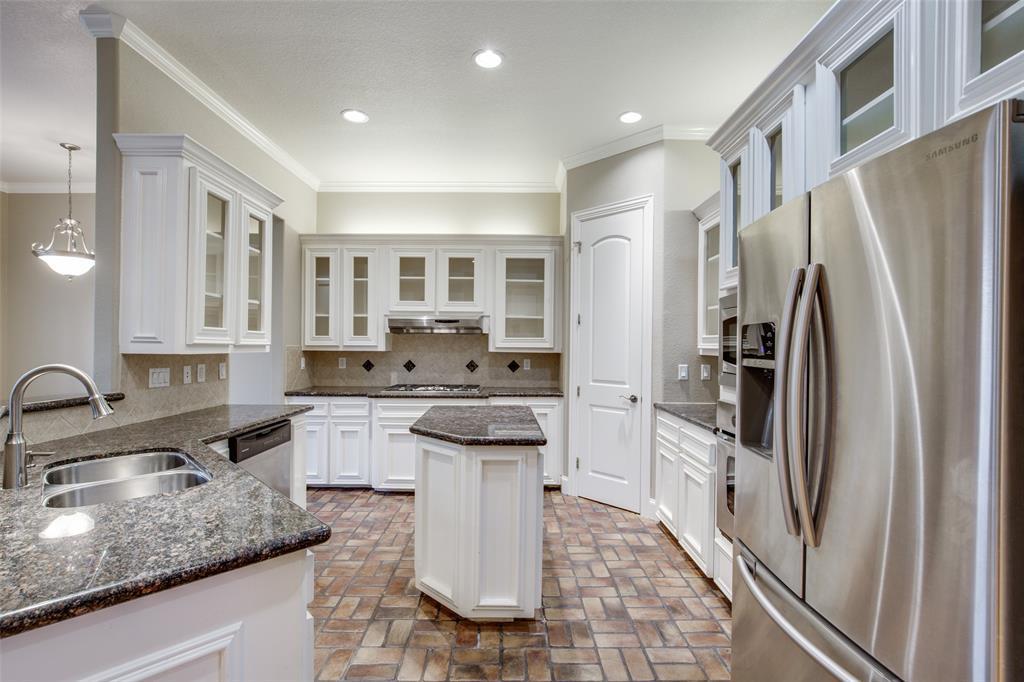 10721 Boardwalk Street - Photo 1