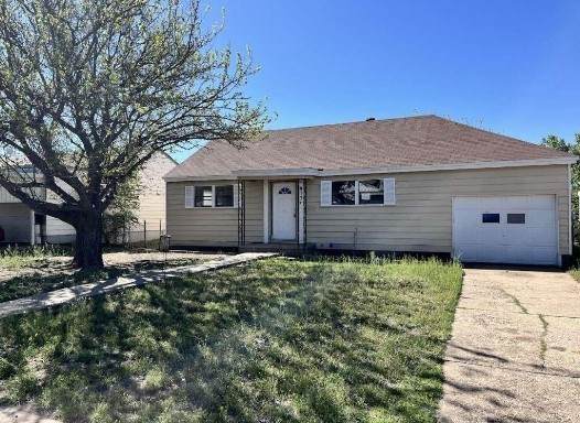 917 Nelson Street - Photo 1