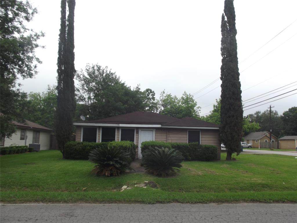 1127 Alamo Street - Photo 1 1127 Alamo Street - Photo 1