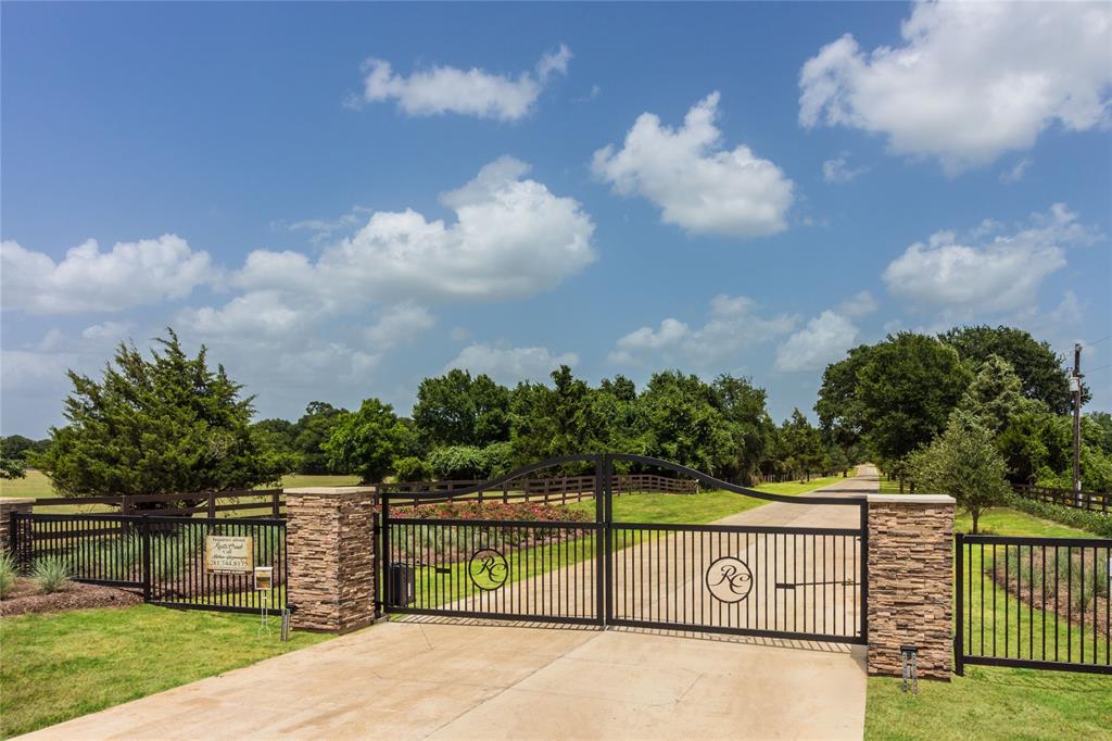525 Wimberly Circle - Photo 1
