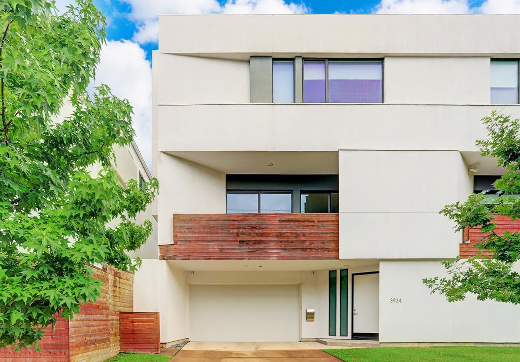 3934 Stanford - Photo 1