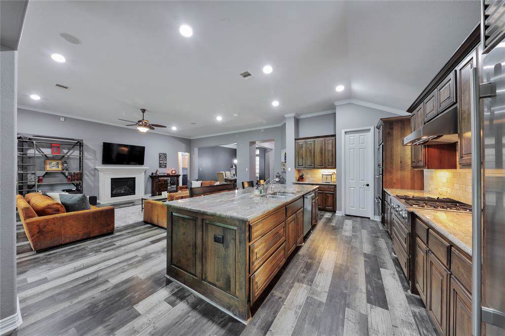 4411 Horizon View Circle - Photo 1