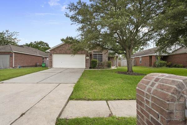 4526 Cannongate Drive - Photo 1