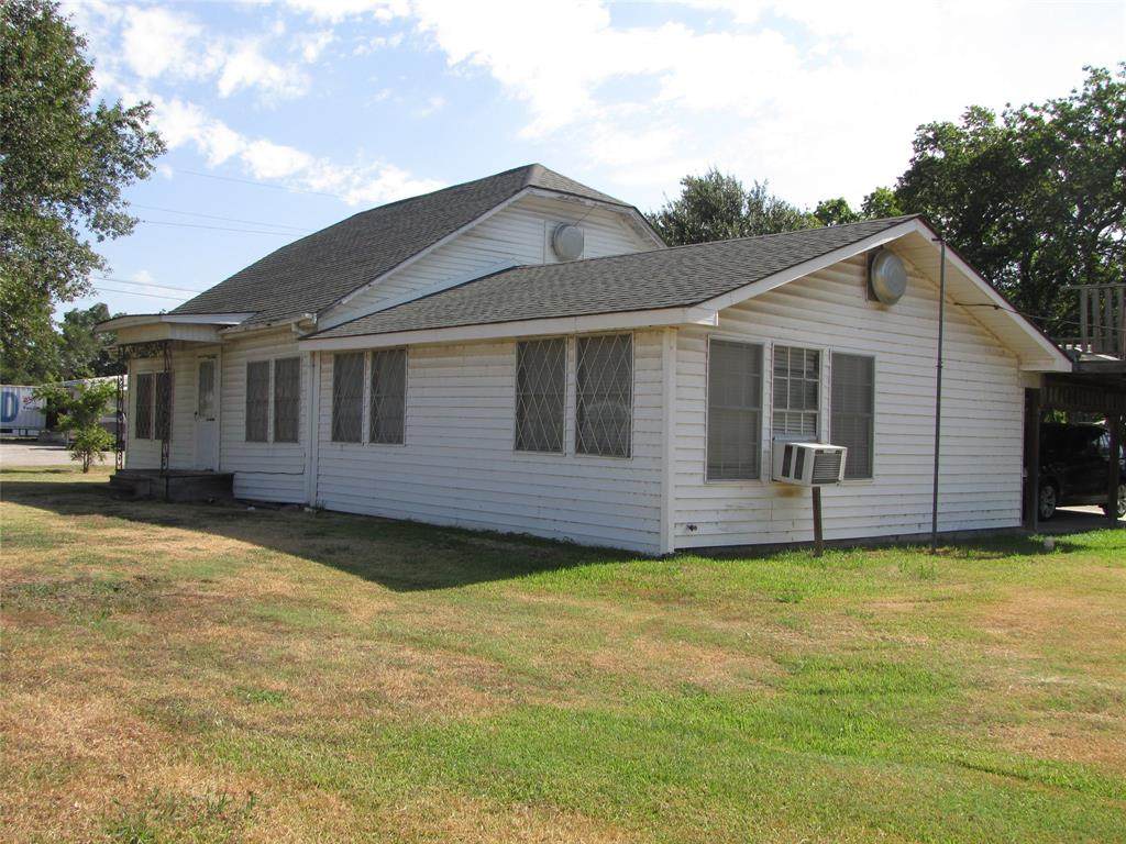 21920 Highway 90 - Photo 1