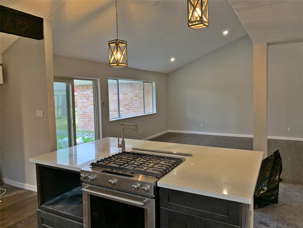 15406 Linkshire Drive - Photo 1