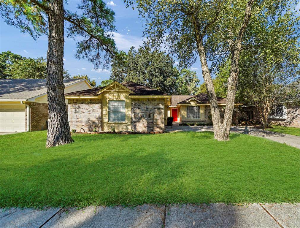 10823 Fairstone Drive - Photo 1