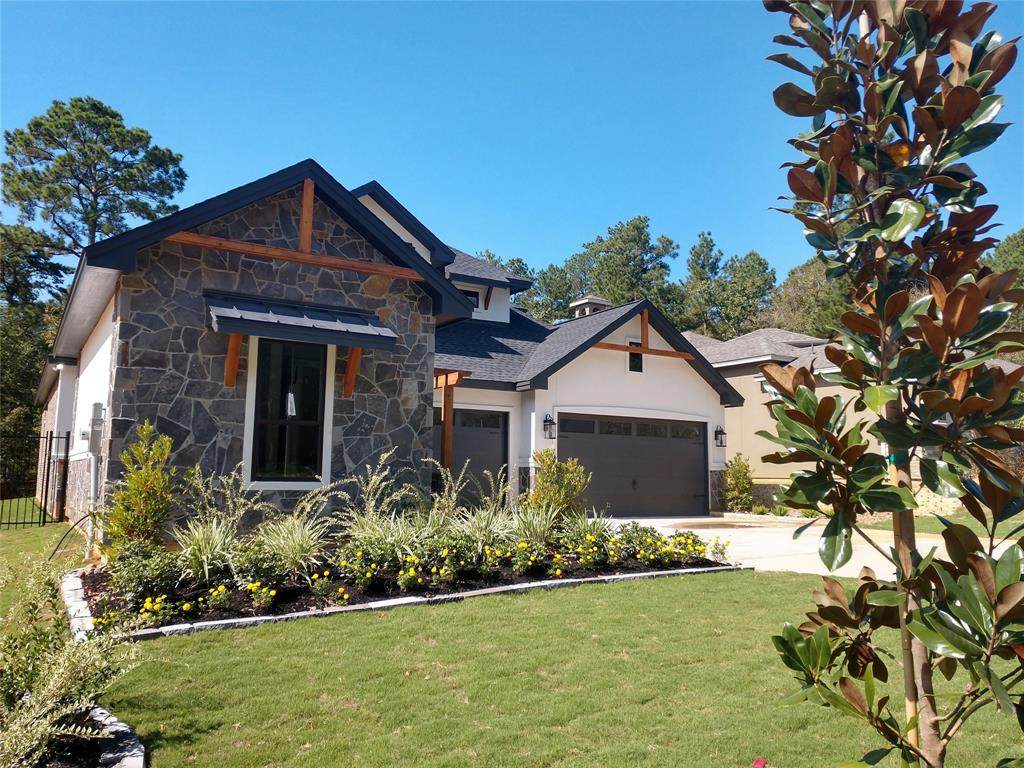 1714 Encino Boulevard - Photo 1