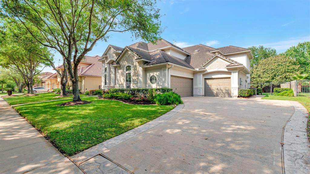 4406 Roth Drive - Photo 1