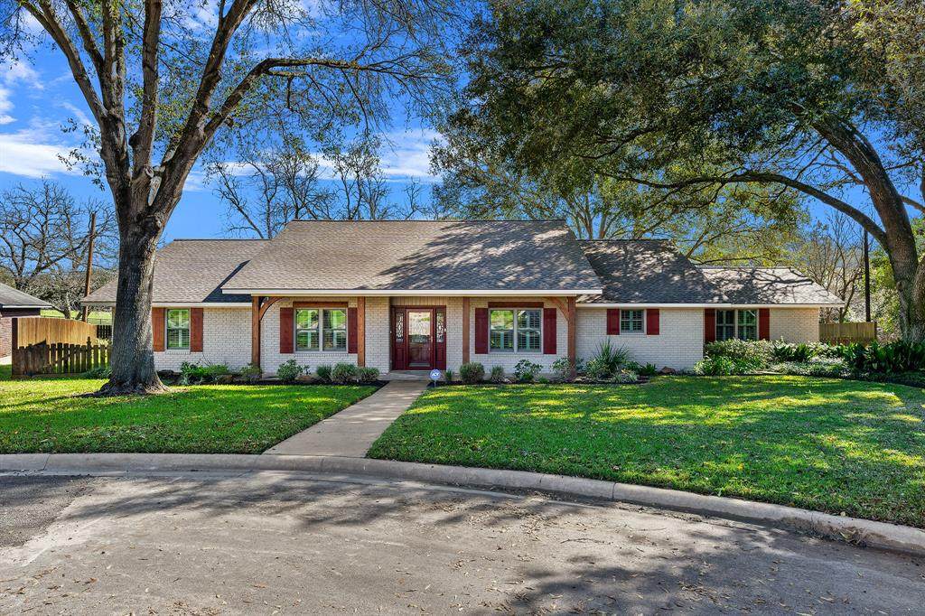1807 Hickory Lane - Photo 1