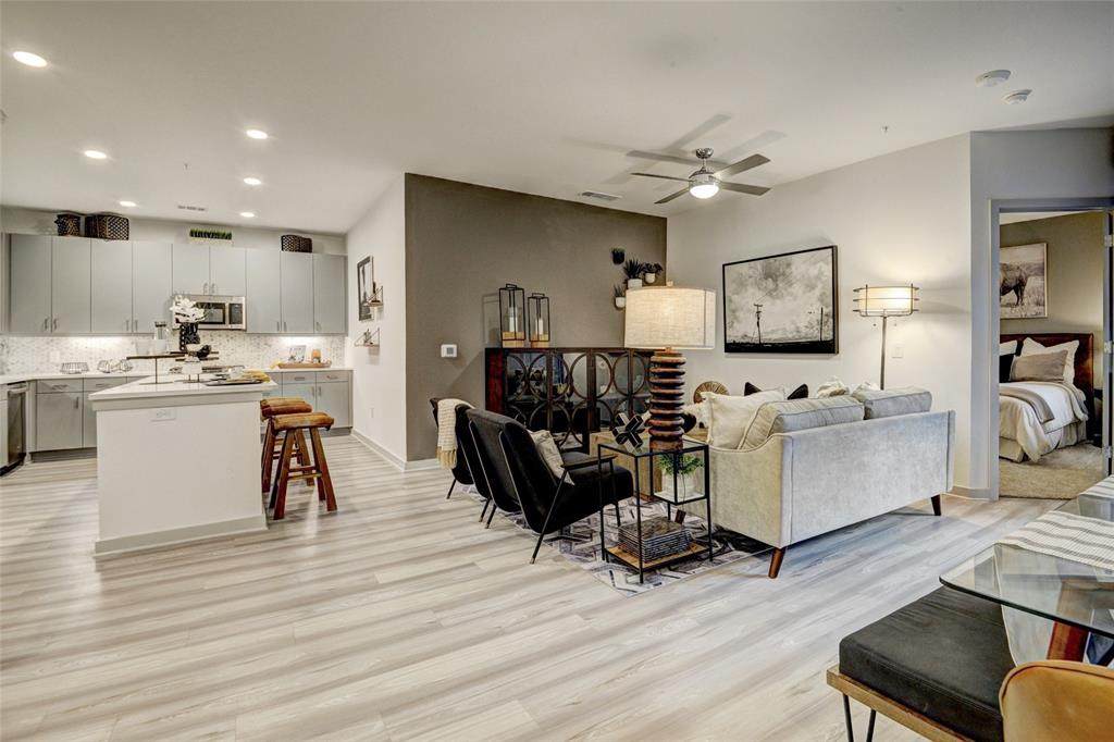 3636 Dallas Street - Photo 1