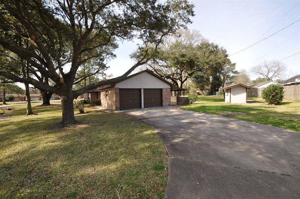 102 County Road 136 - Photo 1