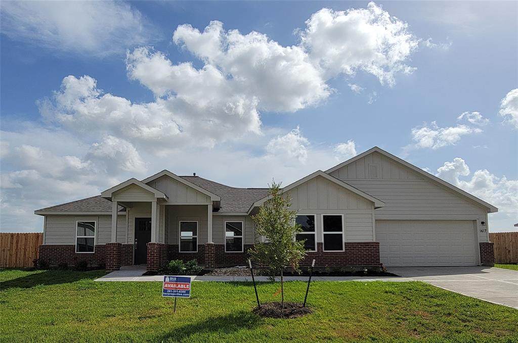 1617 La Delle Street - Photo 1