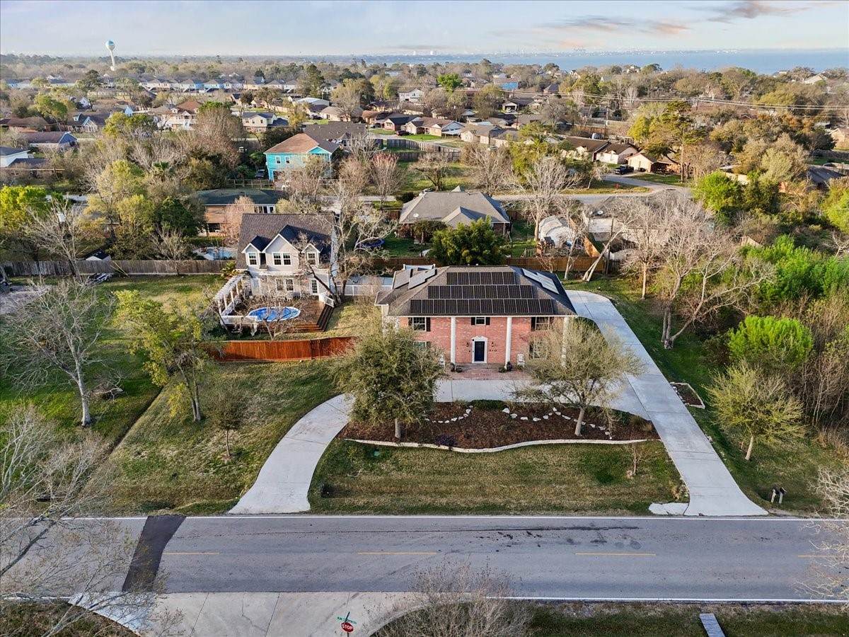 510 Shoreacres Boulevard - Photo 1