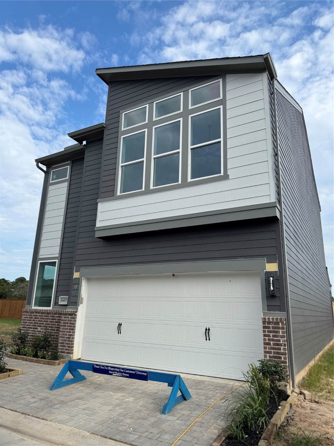 16037 Hayes Park Drive - Photo 1
