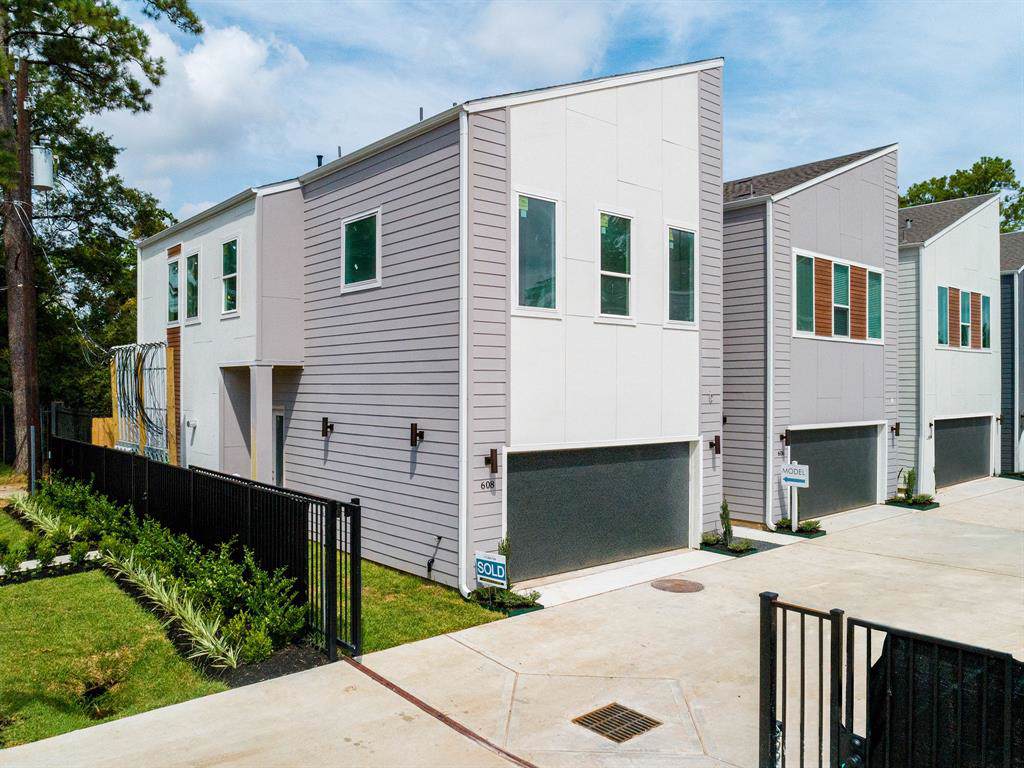 602 Janisch Road - Photo 1