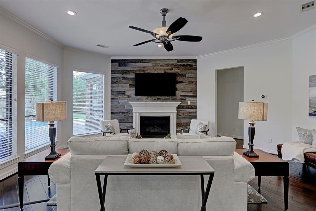 101 Silverstone Lane - Photo 1