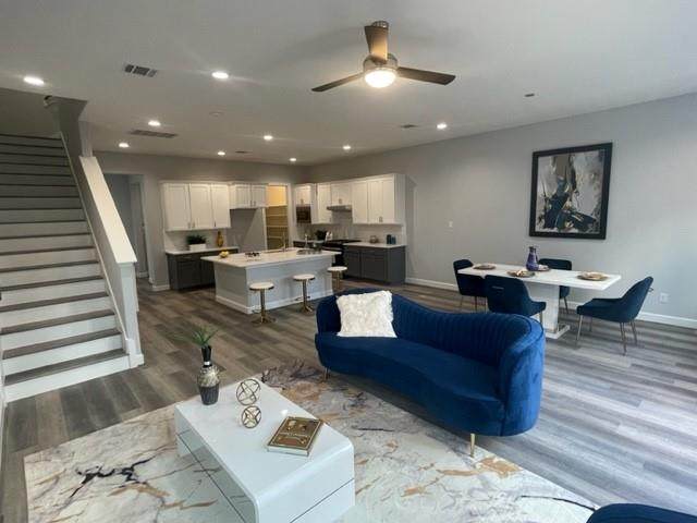 5307 Chenevert - Photo 1