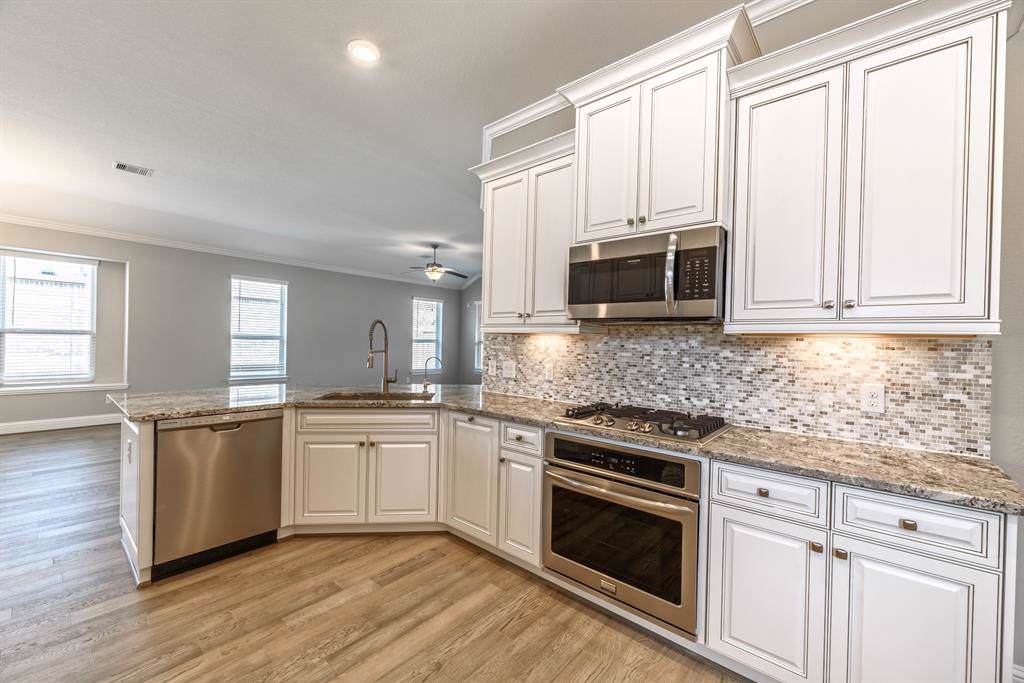 5027 Robin Park Court - Photo 1