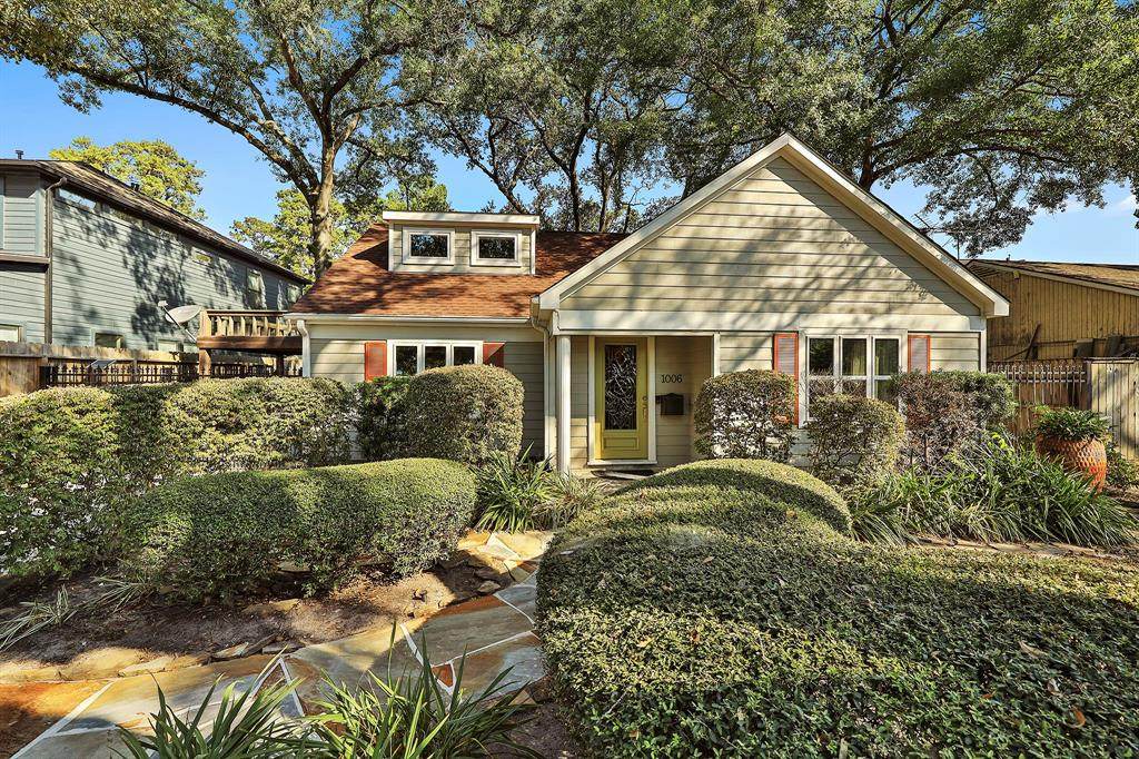 1006 42nd Street - Photo 1