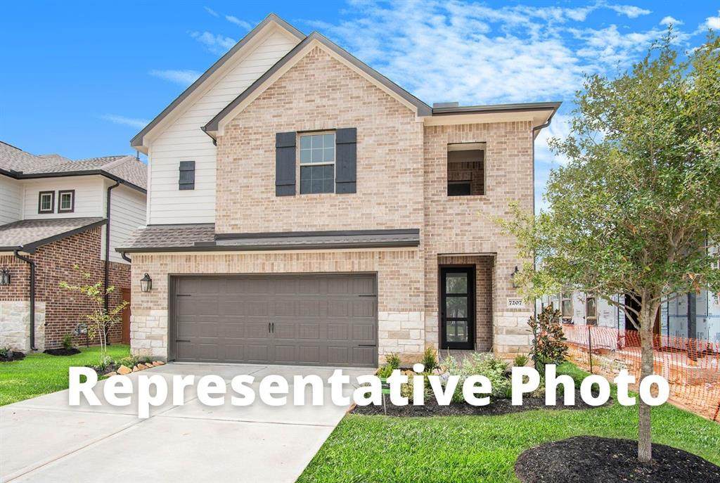 15803 Sunlit Falls Drive - Photo 1