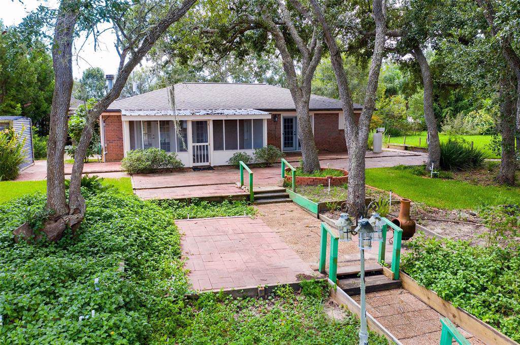 4522 County Road 819C - Photo 1