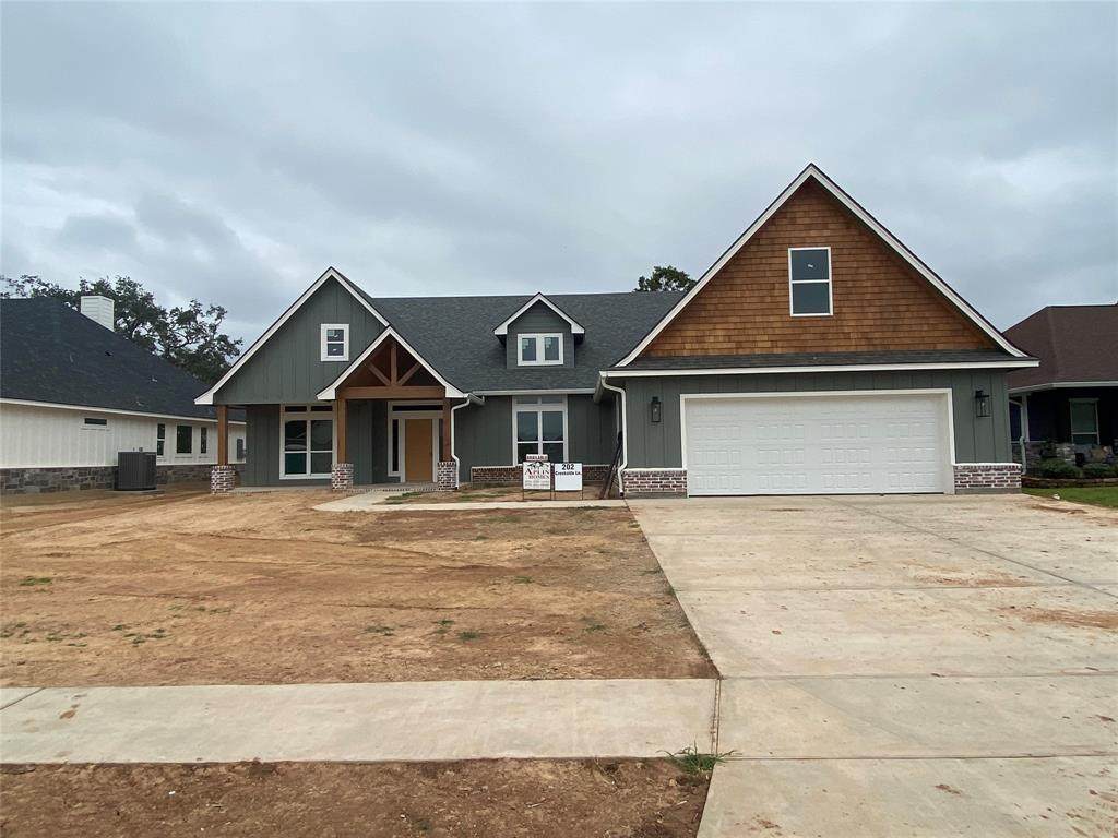 202 Creekside Lane - Photo 1