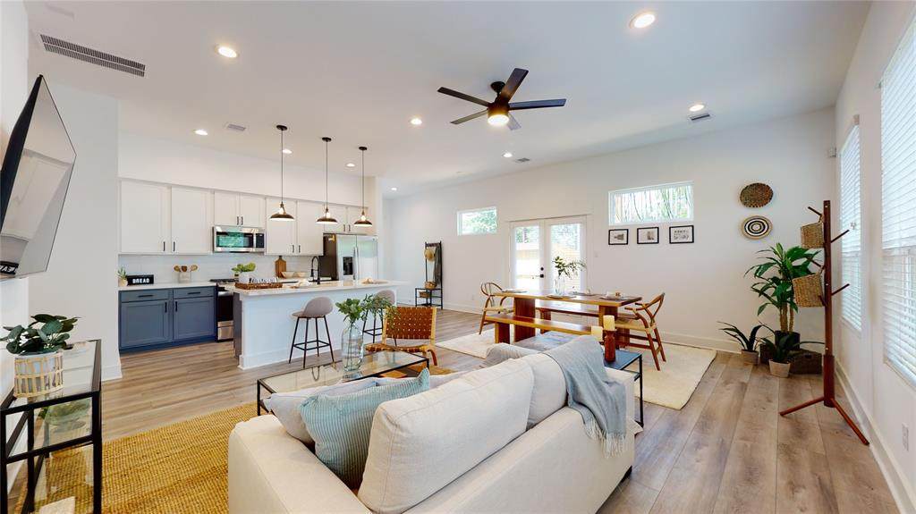 968 Highland Sound Lane - Photo 1
