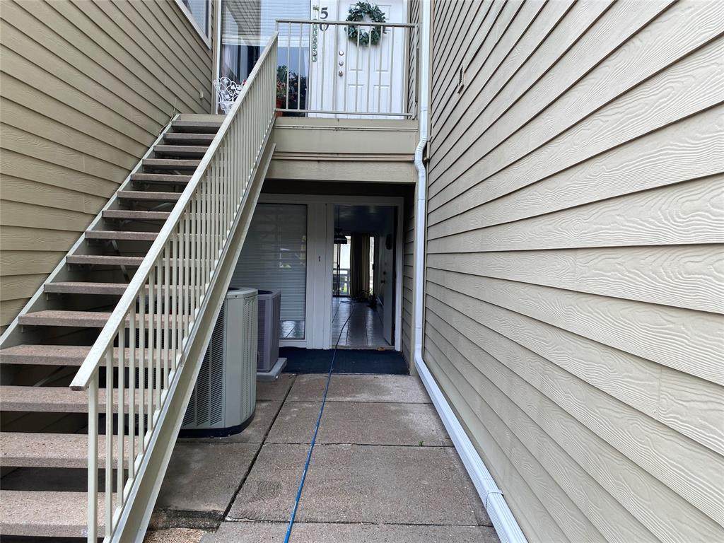 49 April Point South Drive - Photo 1