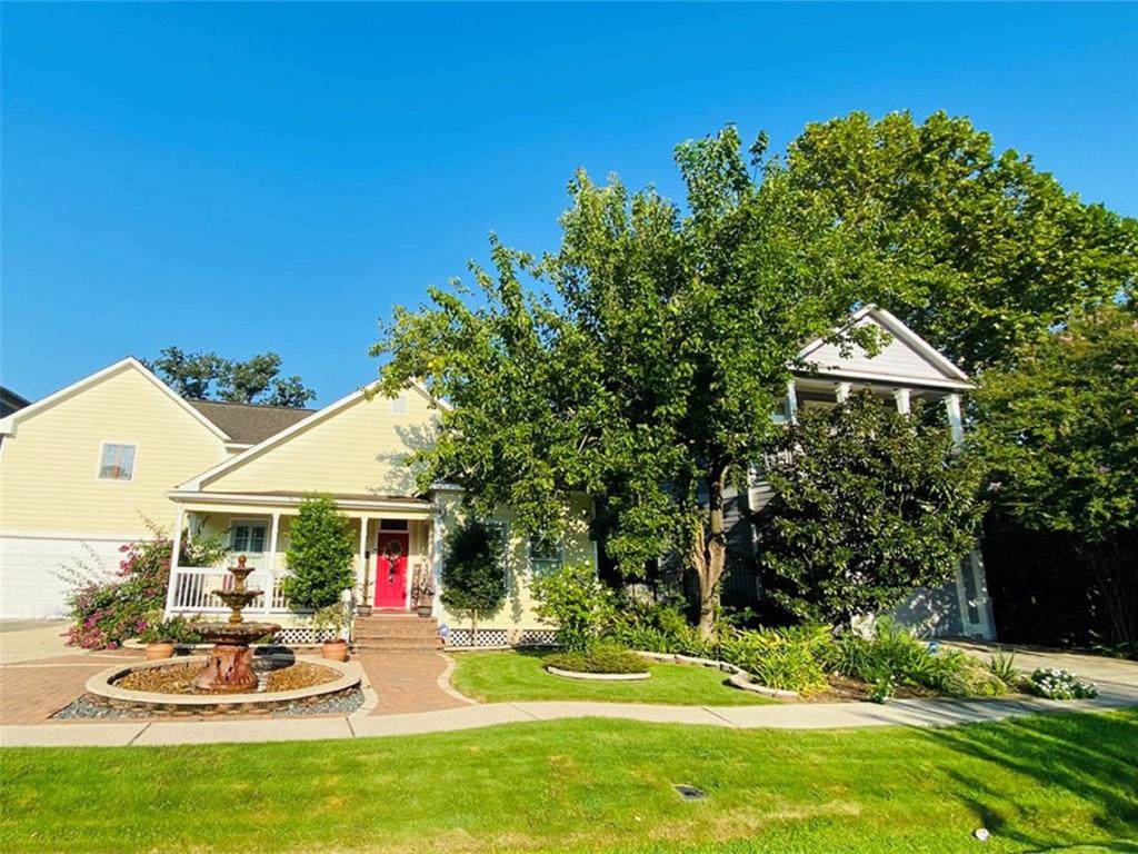 1327 Ashland Street - Photo 1