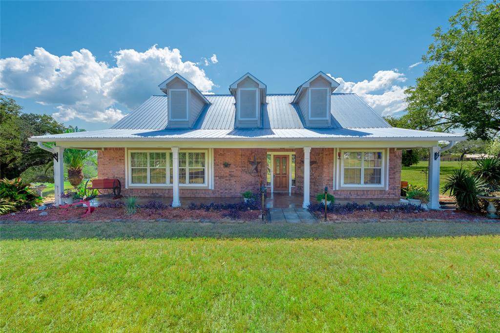 1089 Club Lane - Photo 1