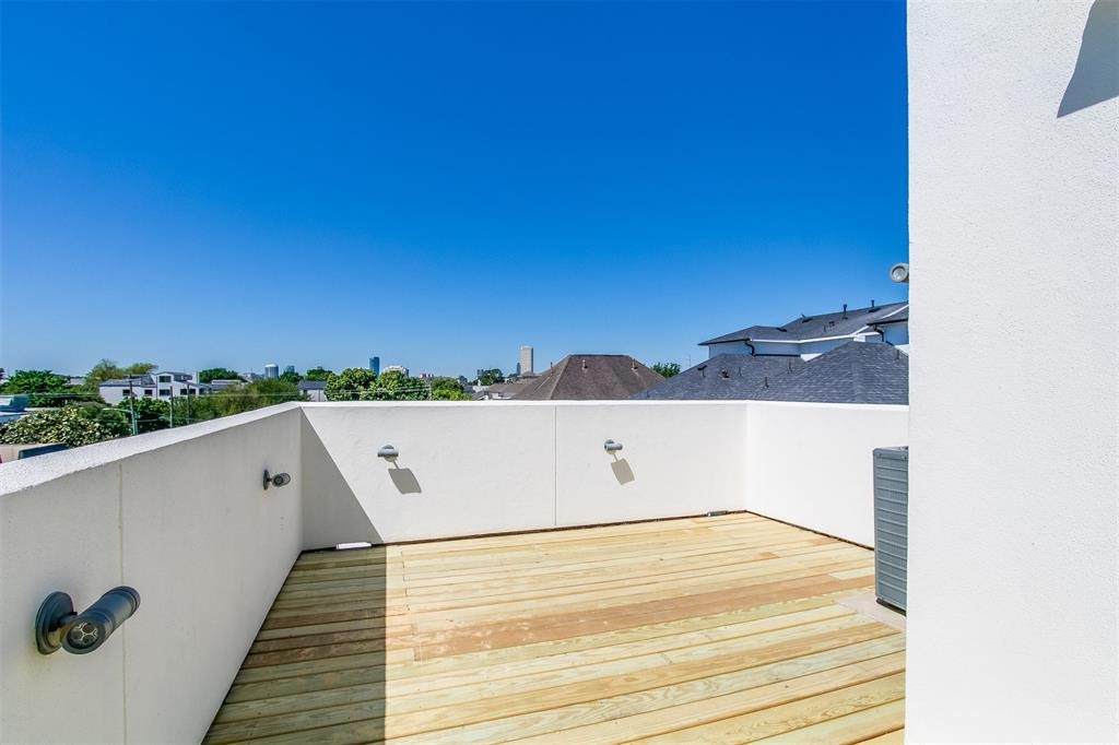 1408 Vermont Street - Photo 1