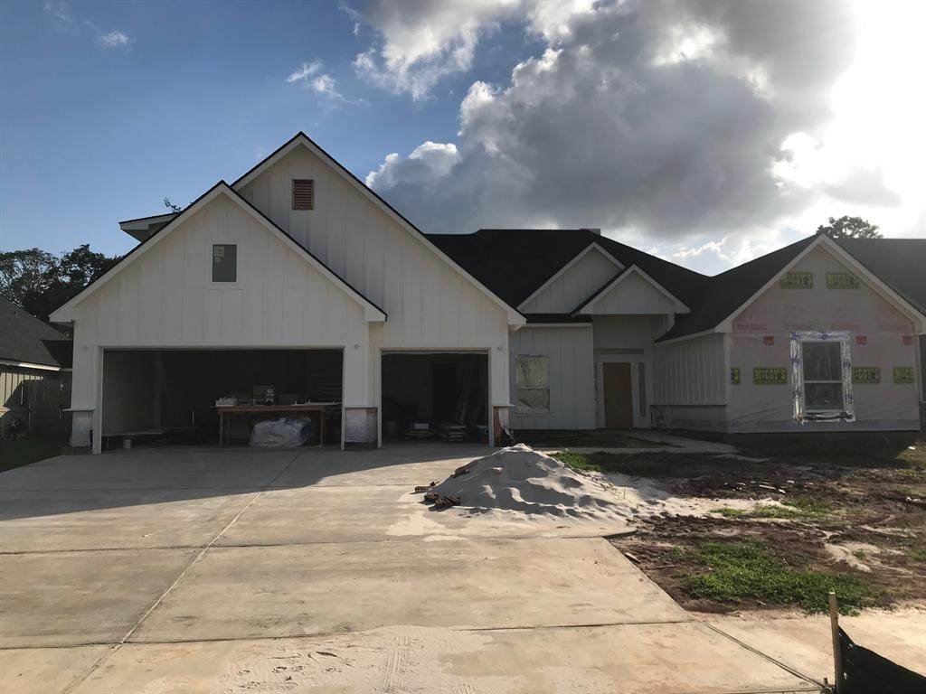 204 Creekside Lane - Photo 1