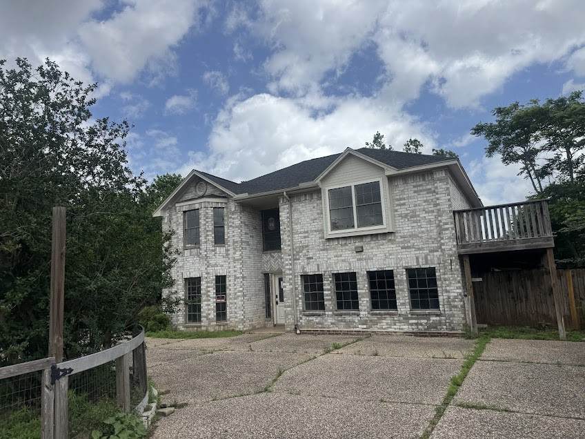 5407 Victoria Drive - Photo 1