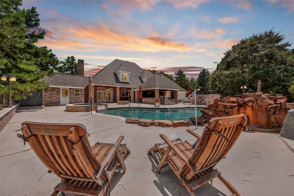 8034 Hills Parkway - Photo 1