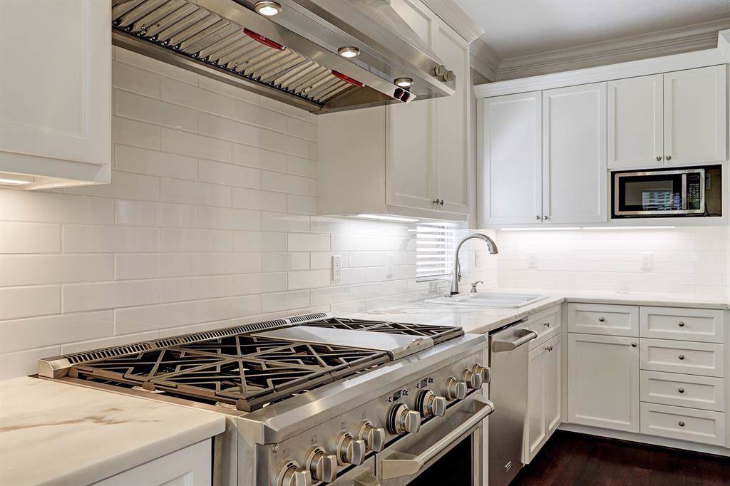 4320 Wendell Street - Photo 1