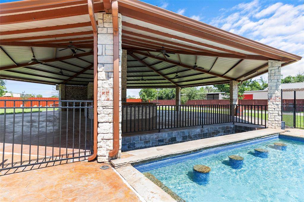 13635 Reeveston Road - Photo 1