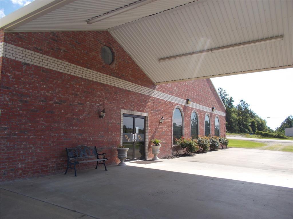 1561 Us Hwy 69 N - Photo 1