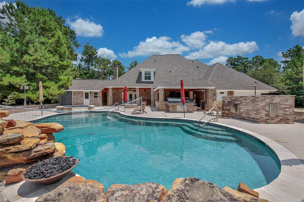 8034 Hills Parkway - Photo 1