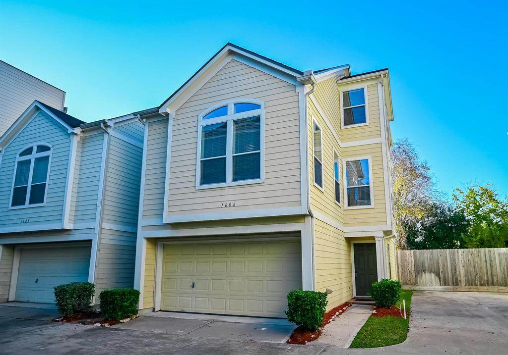 1606 Saint Charles Street - Photo 1