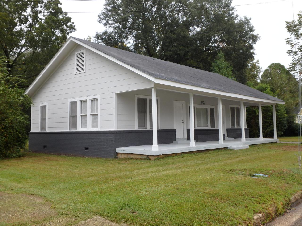 909 Gill St. - Photo 1