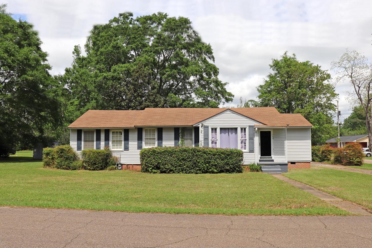 138 9th Ave. - Photo 1