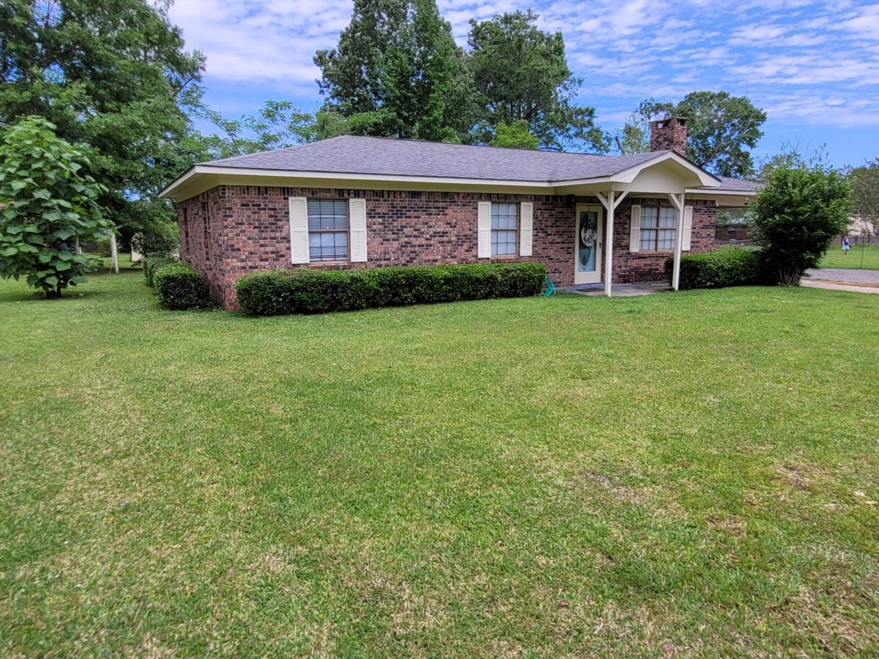 910 Grand Ave. - Photo 1