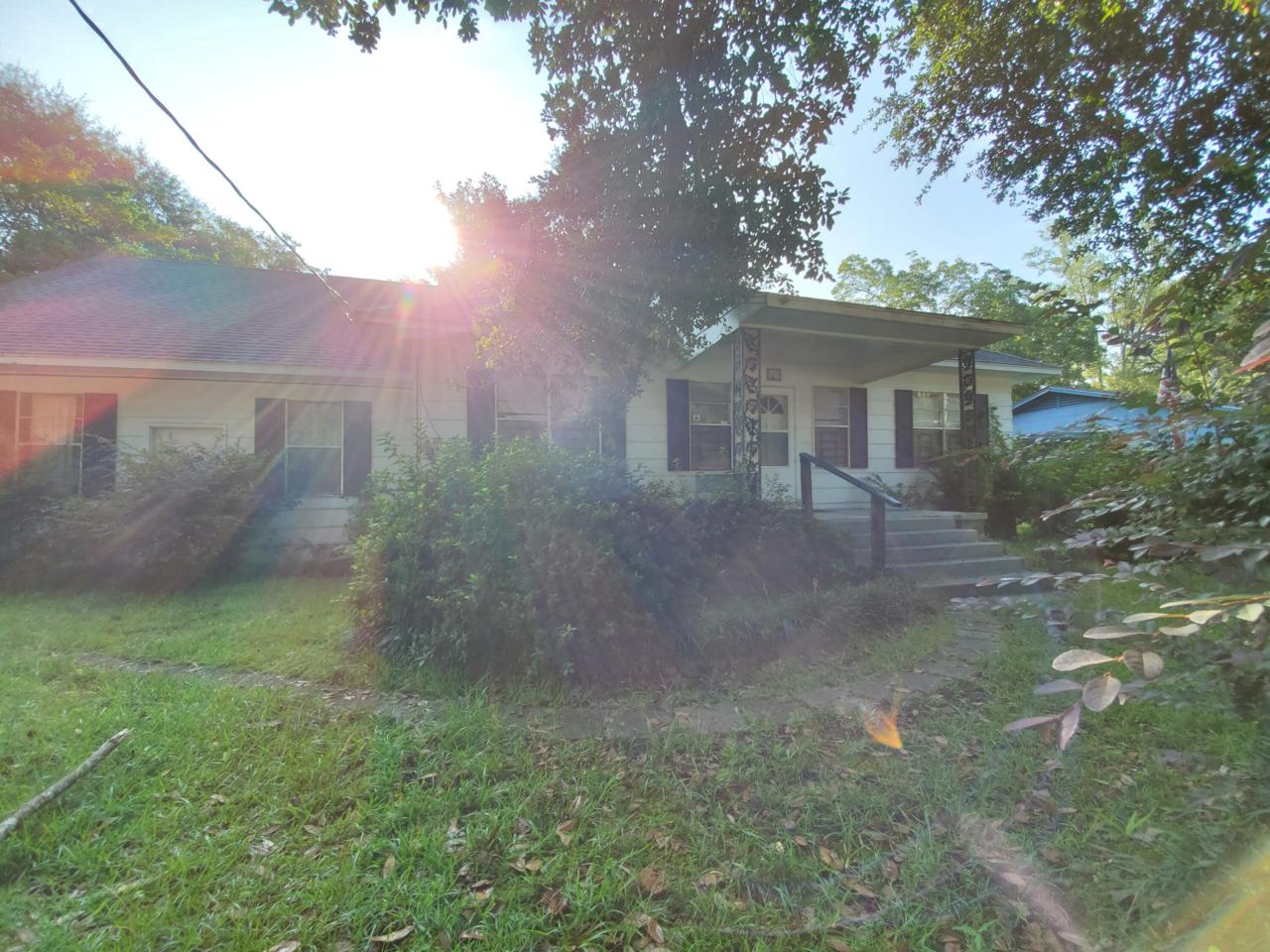 104 Oliver Ave. - Photo 1