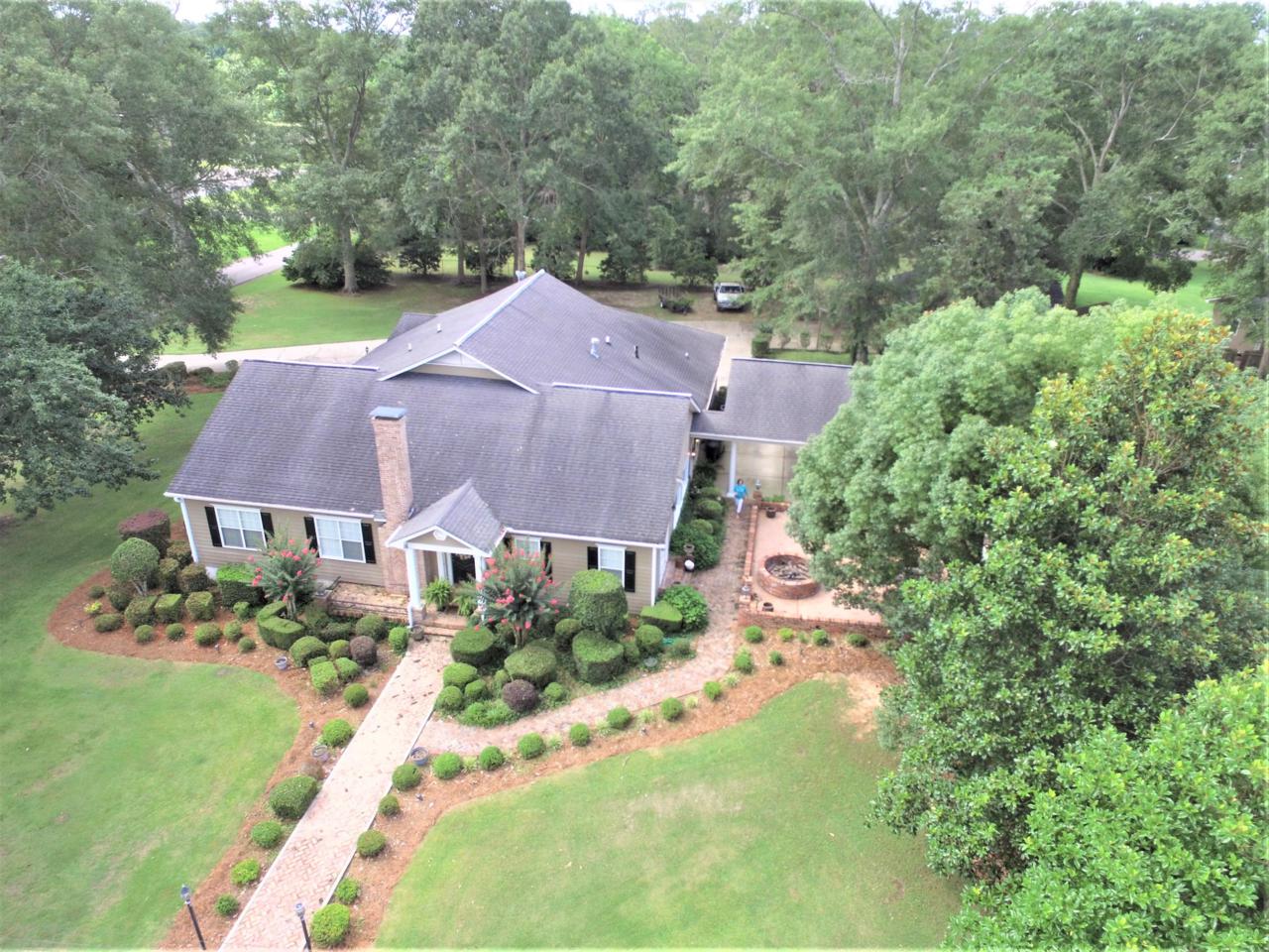 400 W Cedar Ave - Photo 1