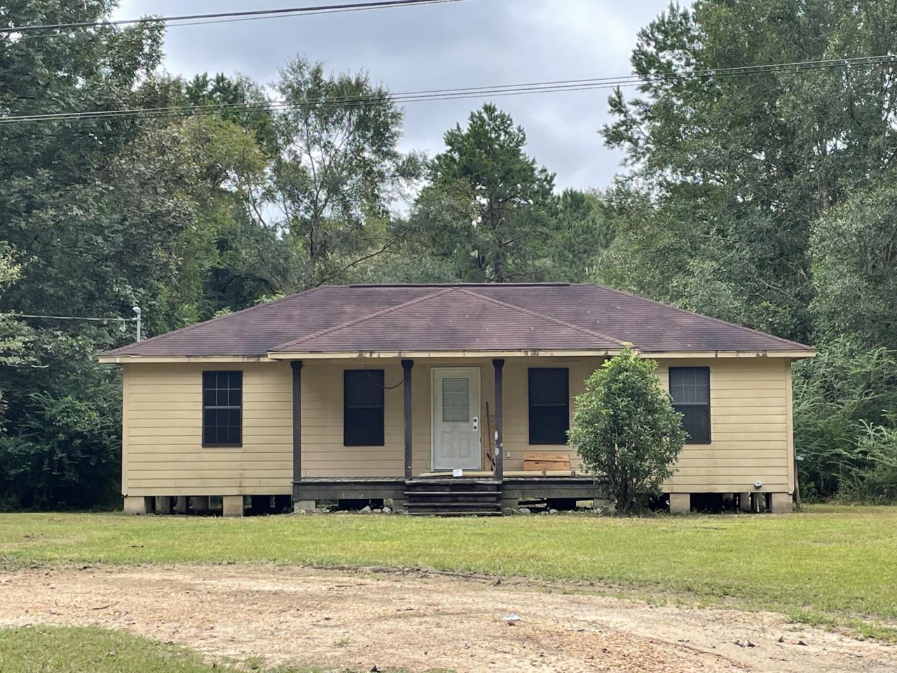 100 Pilgrim Rd. - Photo 1