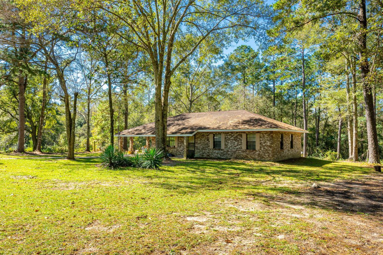 92 Brewer - Photo 1